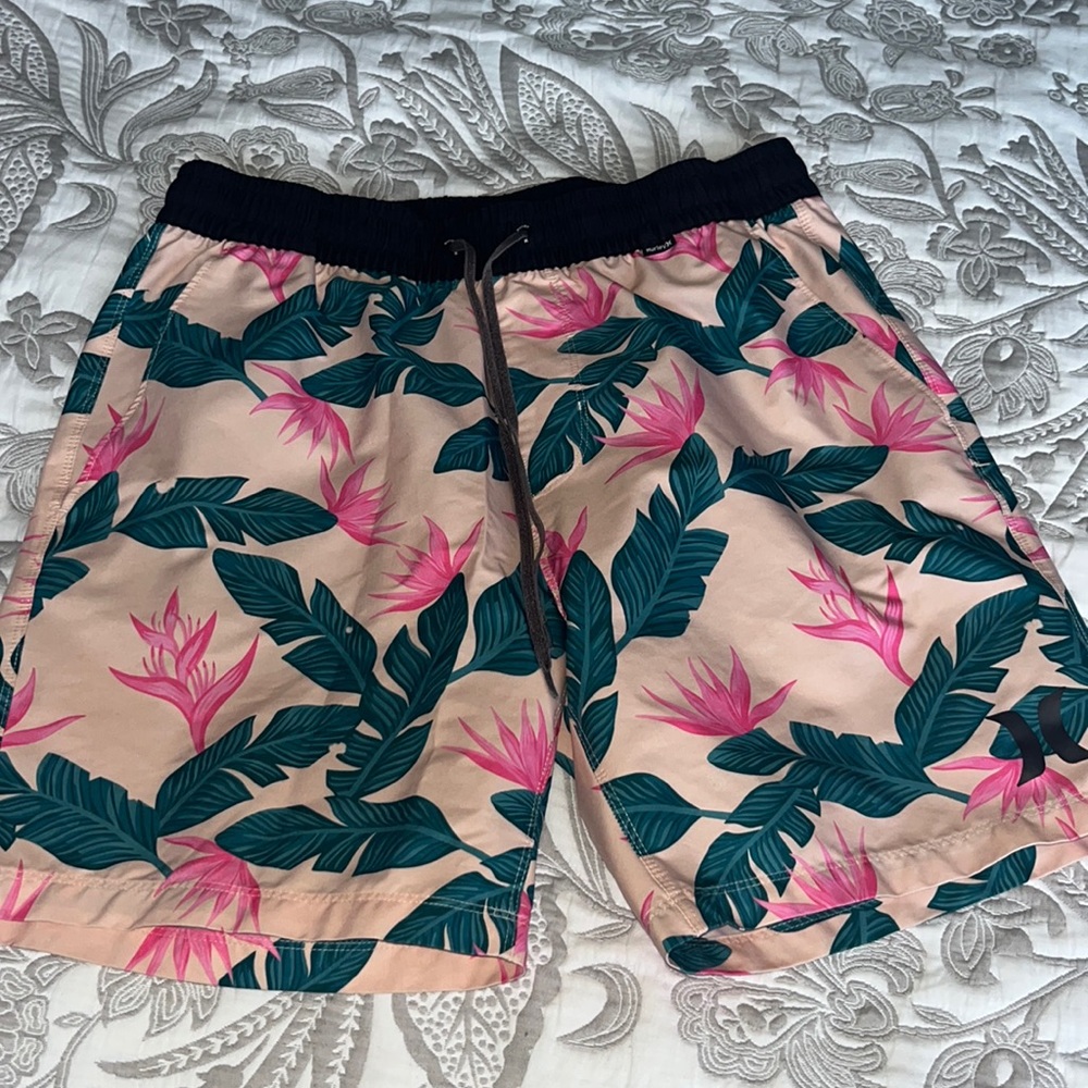 Size small Hurley shorts
